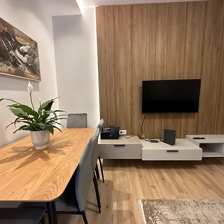 Apartment Pazari *